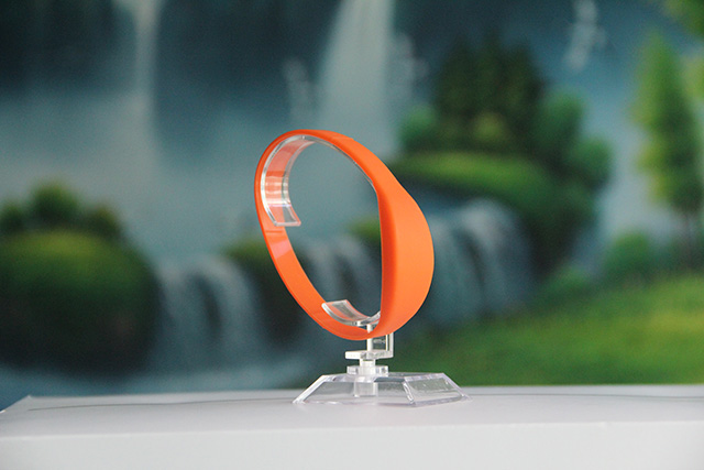 什么造成織嘜腕帶RFID系統(tǒng)？