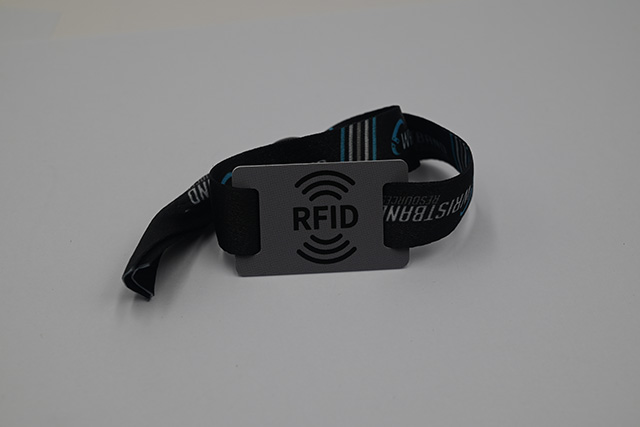 卡立方為醫(yī)院提供感應(yīng)式IC醫(yī)院就診卡，好處多