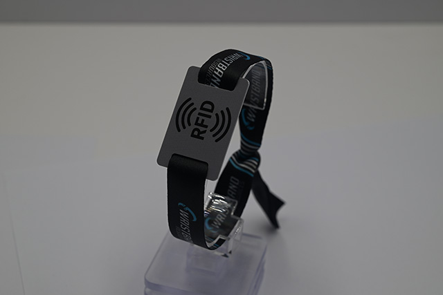 如何設(shè)計、制作高檔的VIP會員卡？