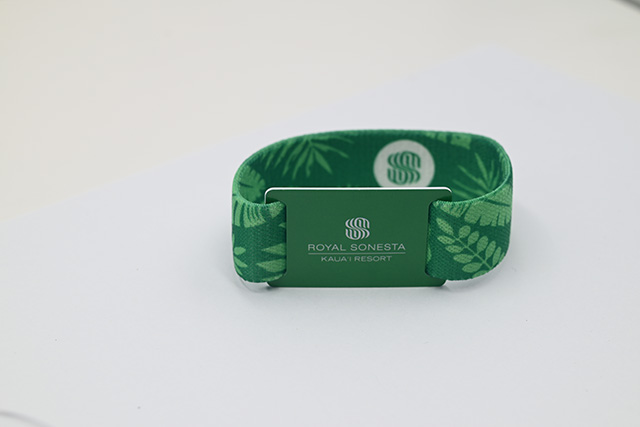 我國智能滴膠卡總發(fā)卡量已達(dá)4.2億張 有望實(shí)現(xiàn)全國“一卡通” 我國智能滴膠卡總發(fā)卡量已達(dá)4.2億張 有望實(shí)現(xiàn)全國“一卡通”