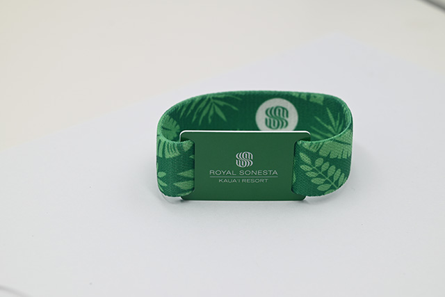 和接觸式IC卡相比，非接觸式卡有什么樣的優(yōu)點(diǎn)？