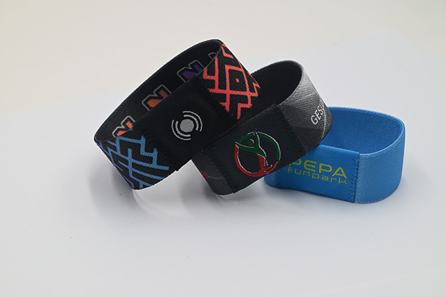 鐳射卡的制作，鐳射卡的優(yōu)點